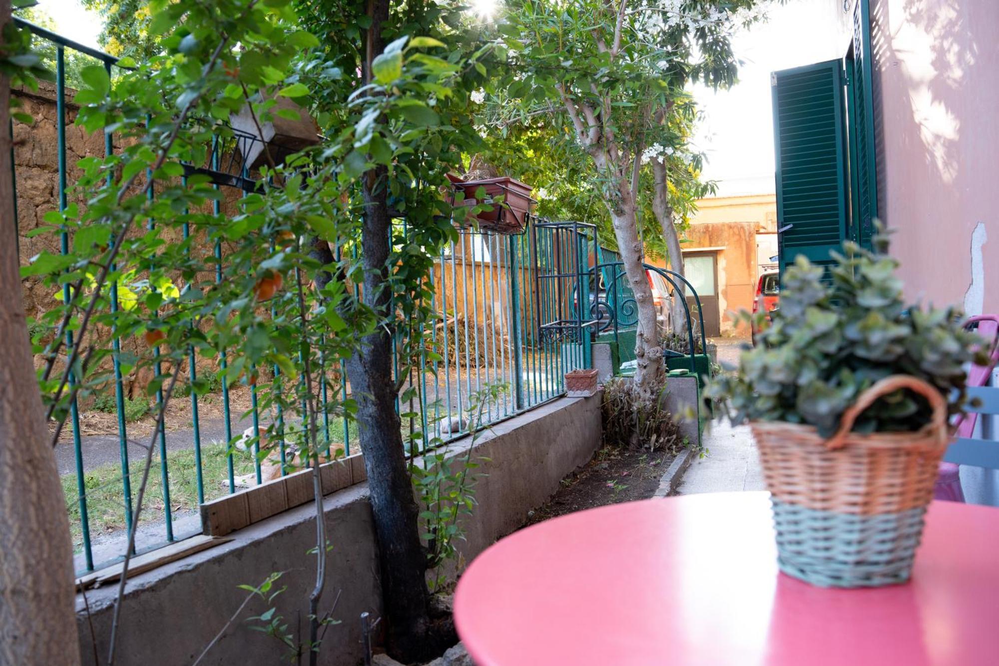 La Casa Che Accoglie Rom